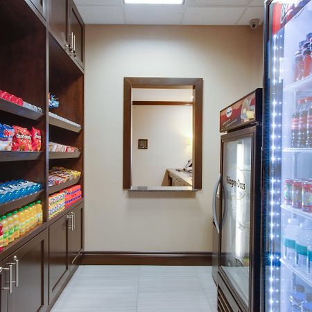 Holiday Inn Express & Suites Ottawa East-Orleans By Ihg Buitenkant foto