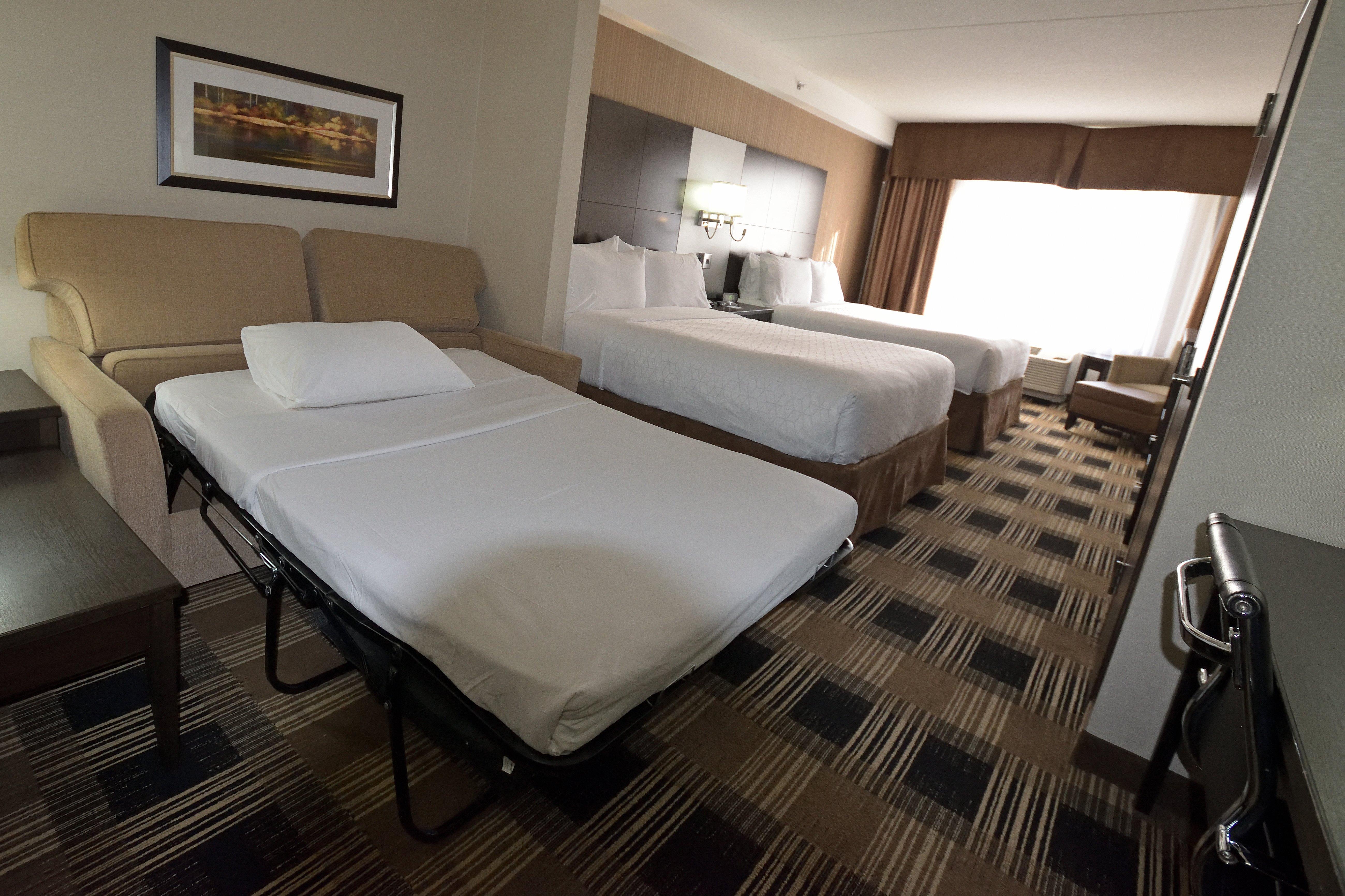 Holiday Inn Express & Suites Ottawa East-Orleans By Ihg Buitenkant foto