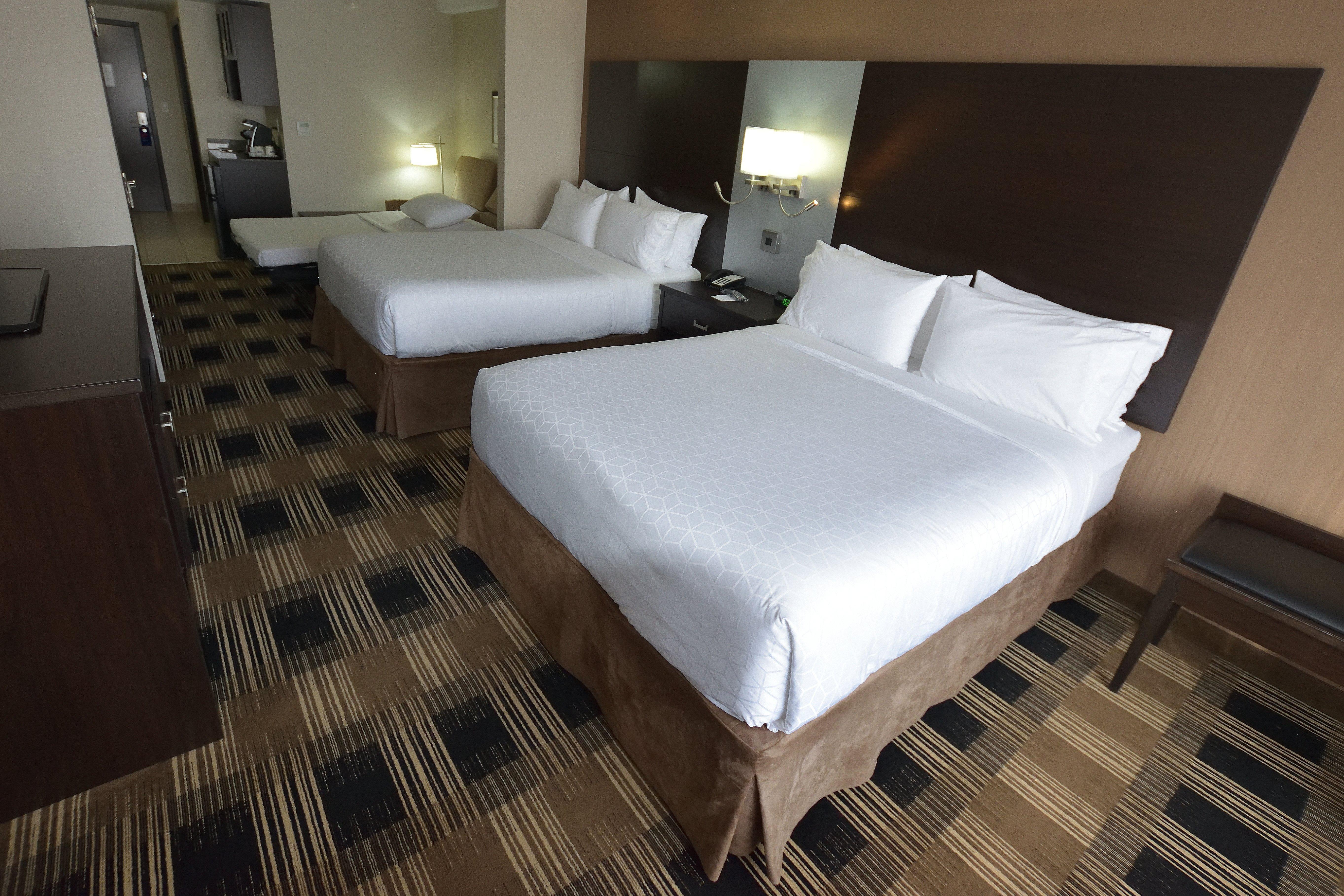 Holiday Inn Express & Suites Ottawa East-Orleans By Ihg Buitenkant foto