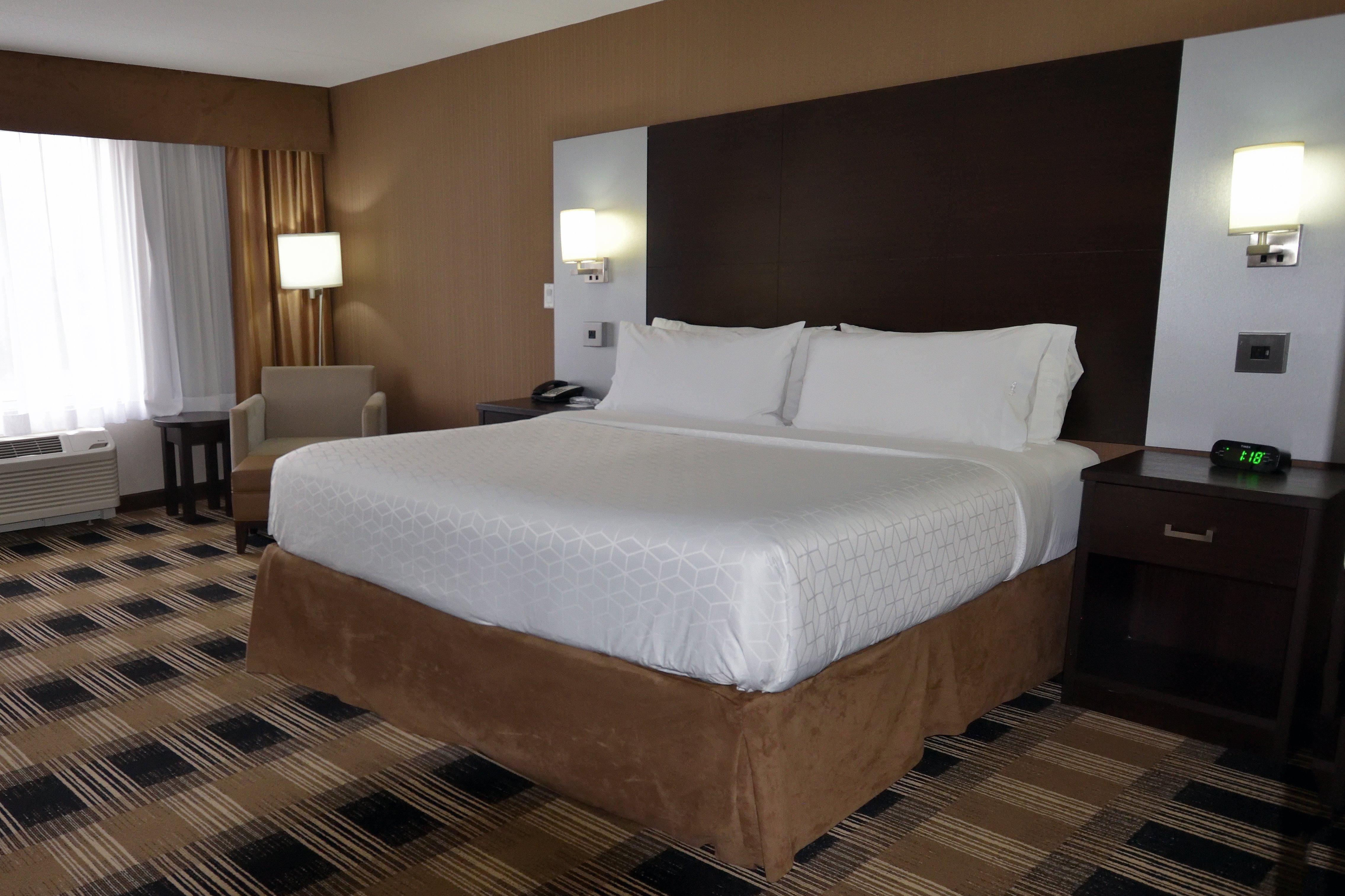 Holiday Inn Express & Suites Ottawa East-Orleans By Ihg Buitenkant foto