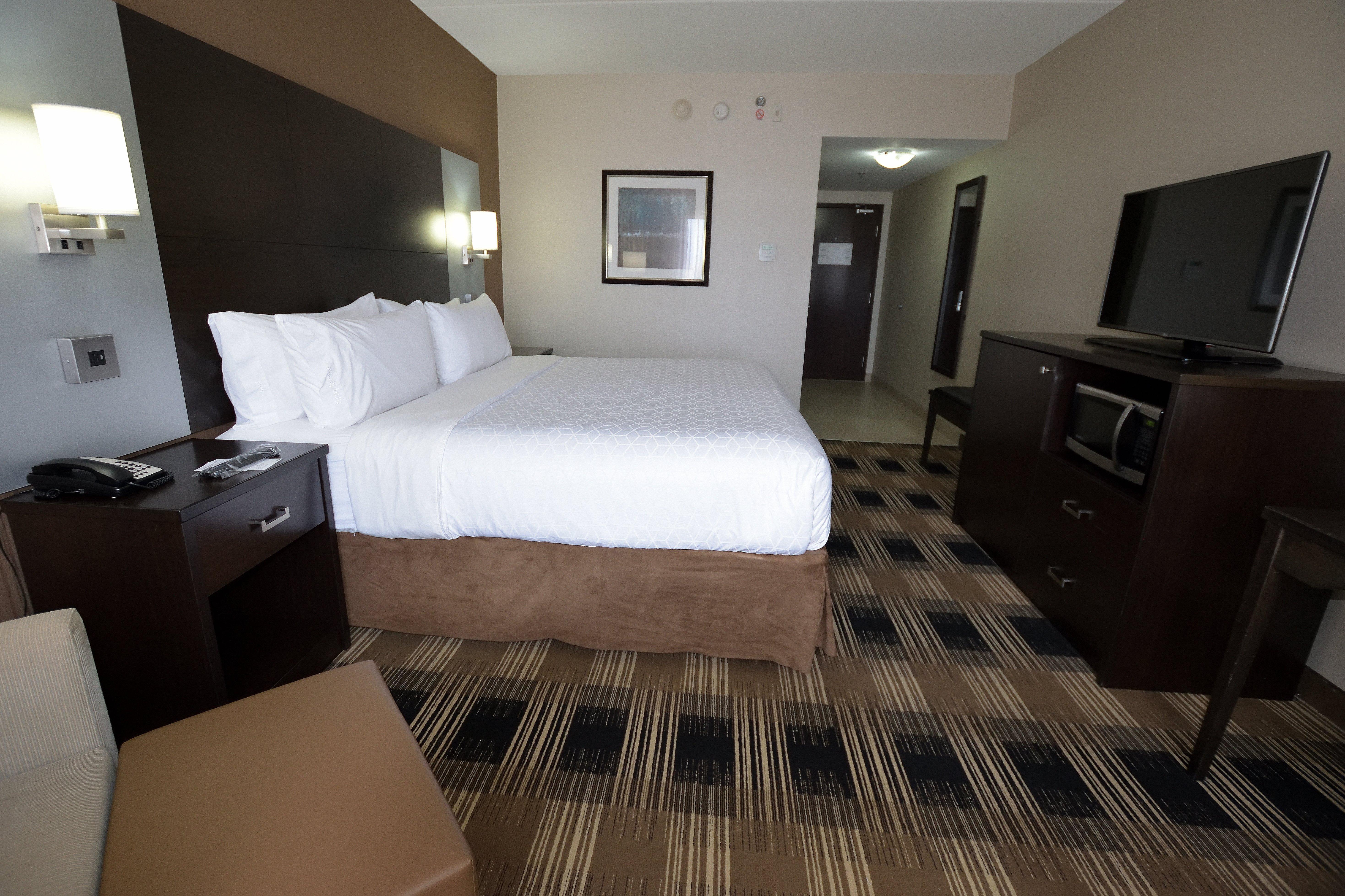 Holiday Inn Express & Suites Ottawa East-Orleans By Ihg Buitenkant foto