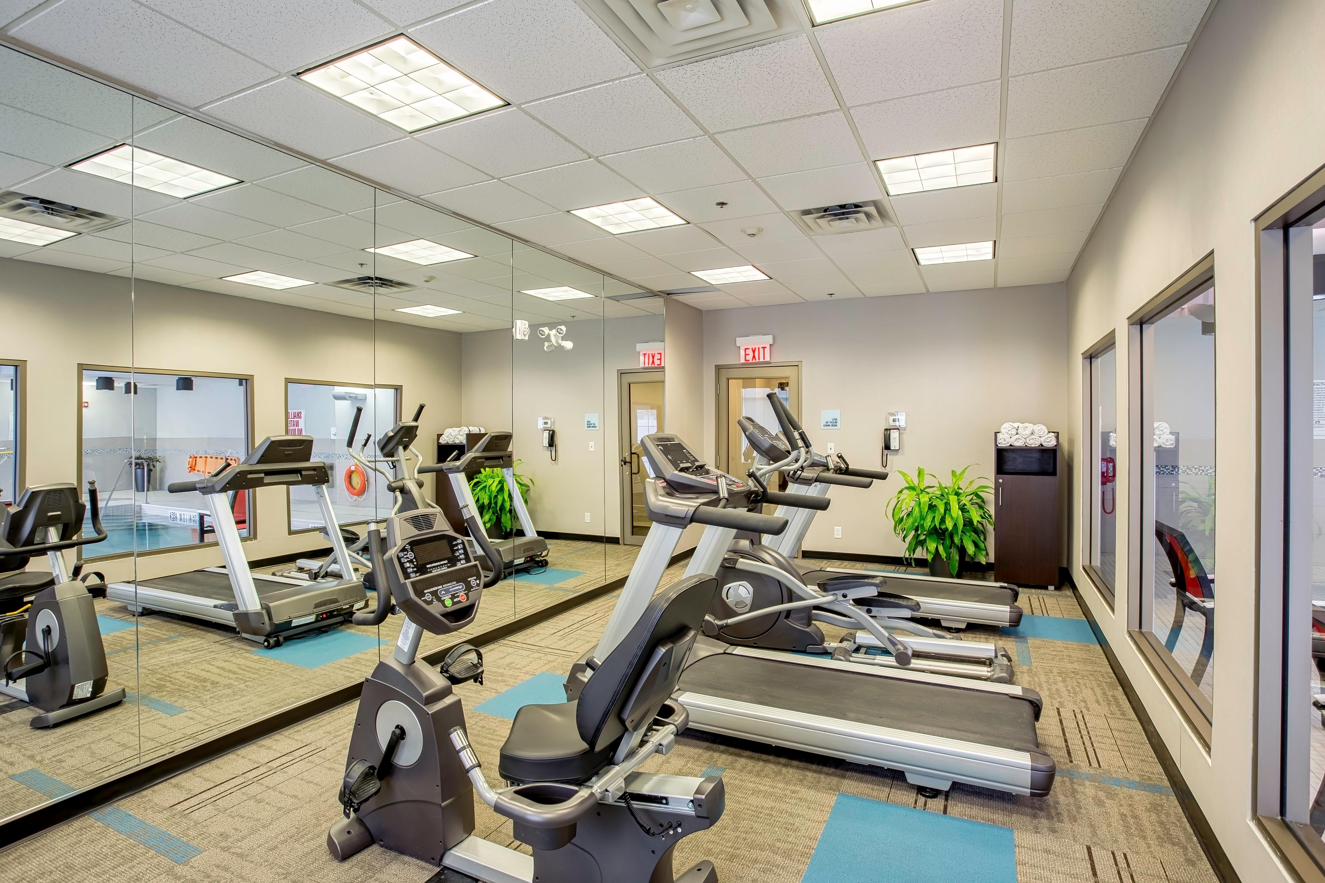 Holiday Inn Express & Suites Ottawa East-Orleans By Ihg Buitenkant foto