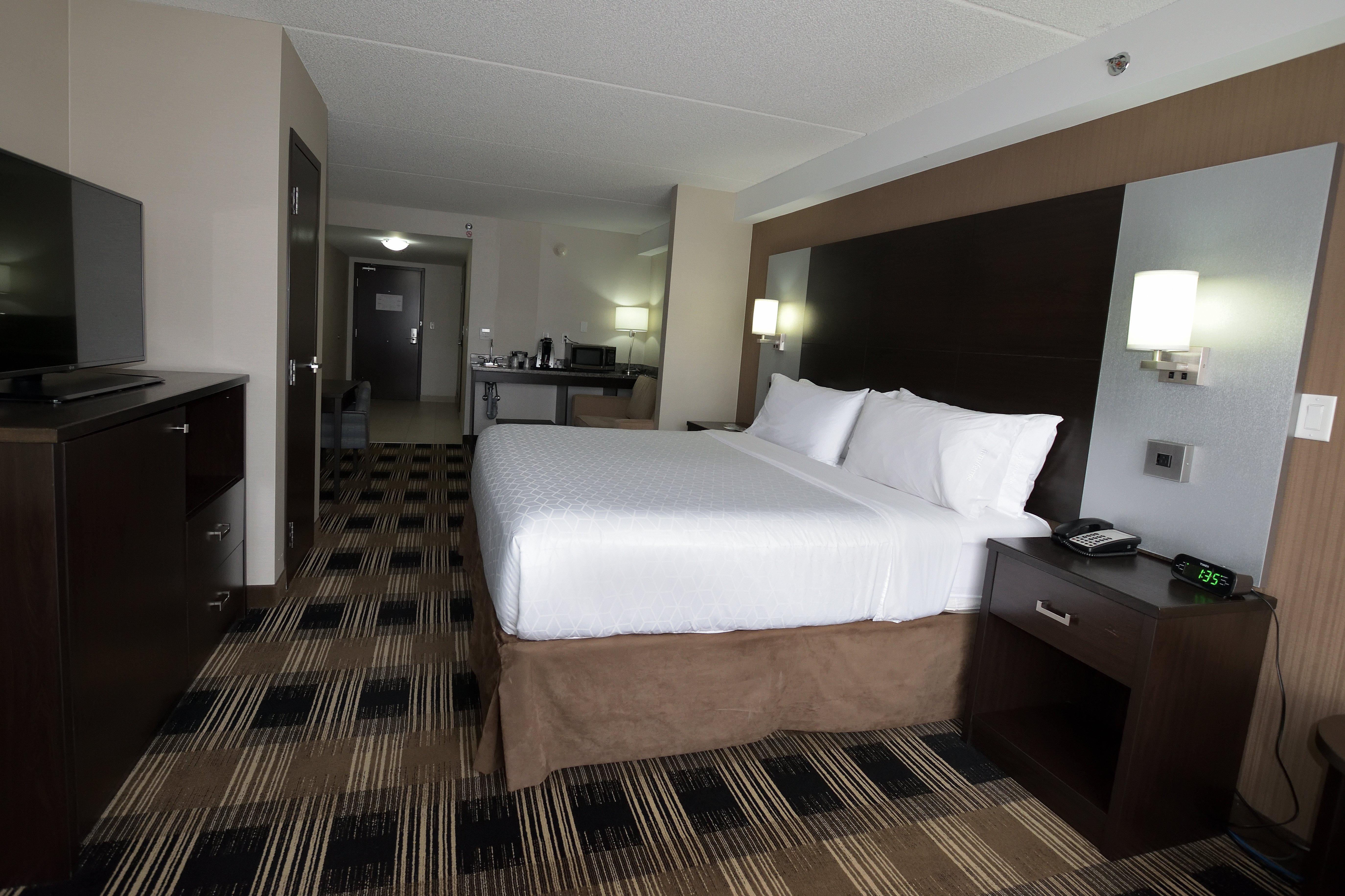 Holiday Inn Express & Suites Ottawa East-Orleans By Ihg Buitenkant foto