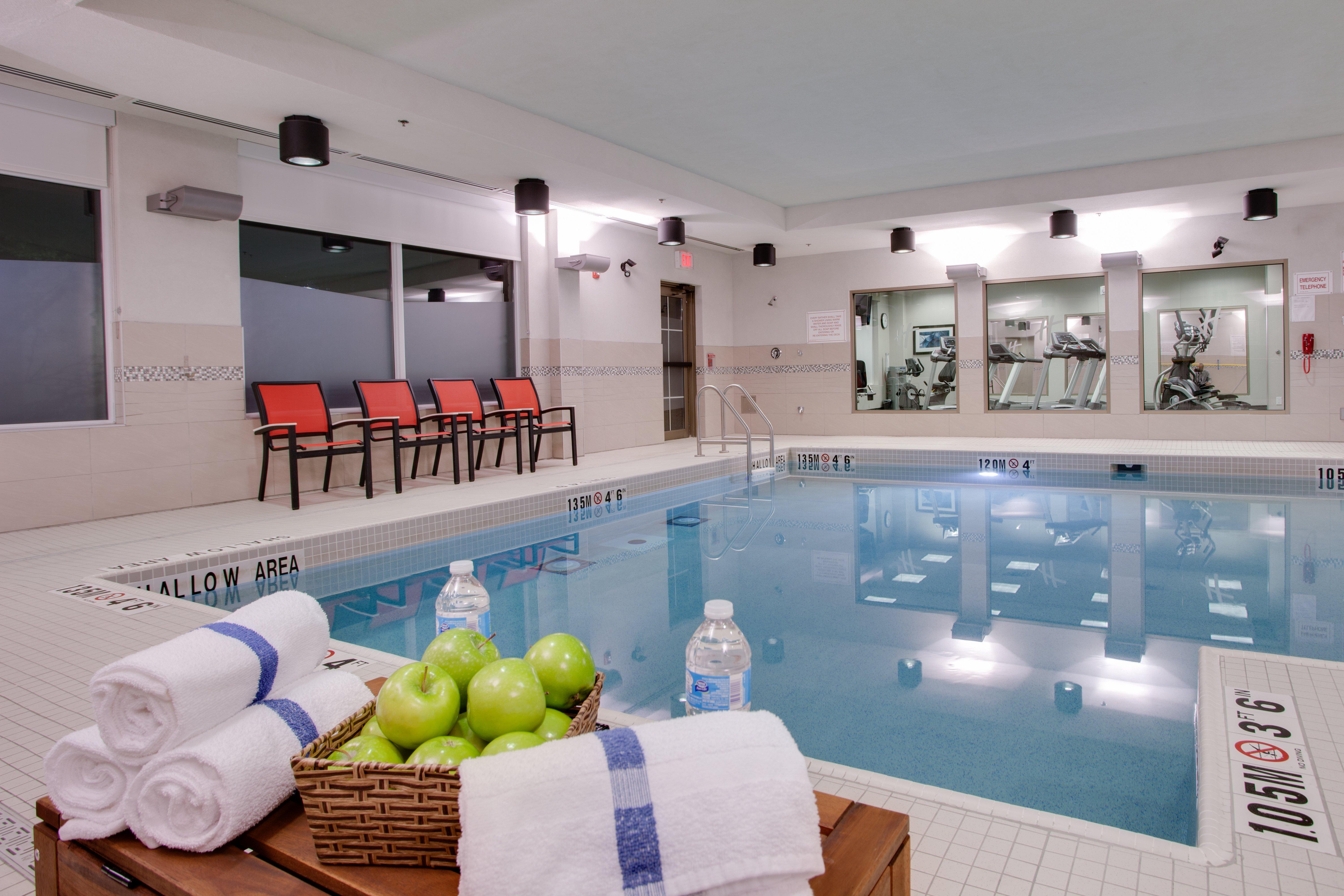 Holiday Inn Express & Suites Ottawa East-Orleans By Ihg Buitenkant foto