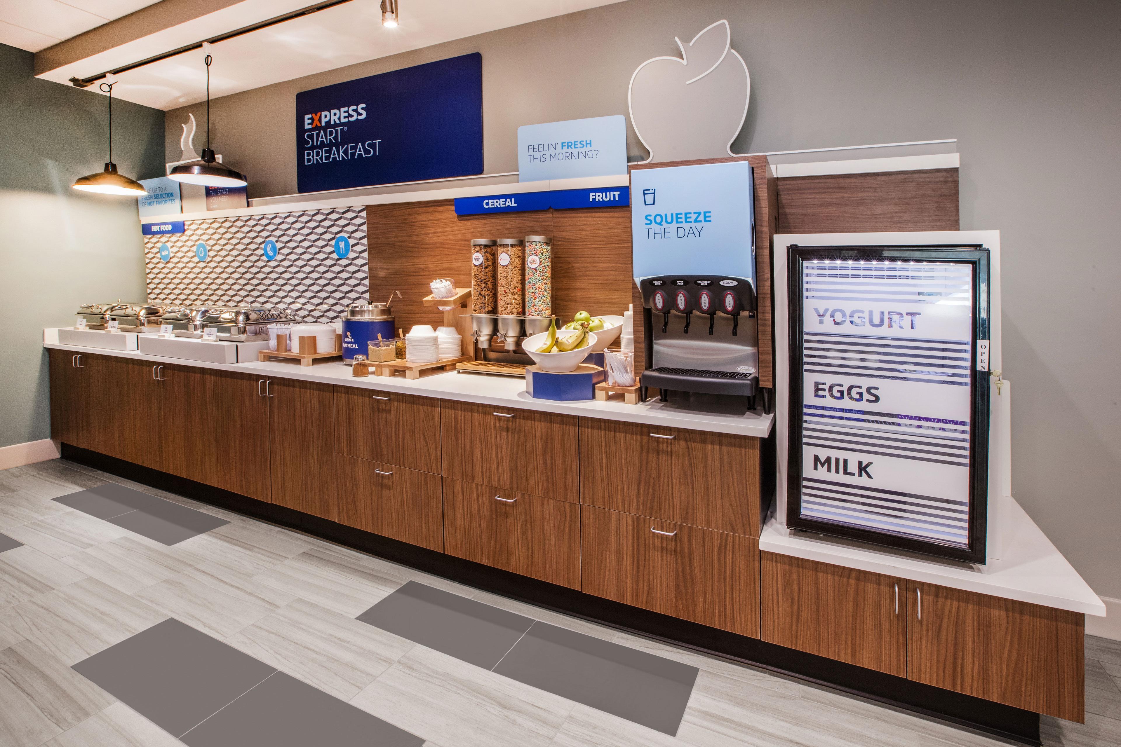 Holiday Inn Express & Suites Ottawa East-Orleans By Ihg Buitenkant foto