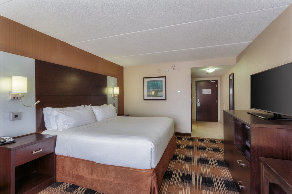 Holiday Inn Express & Suites Ottawa East-Orleans By Ihg Buitenkant foto